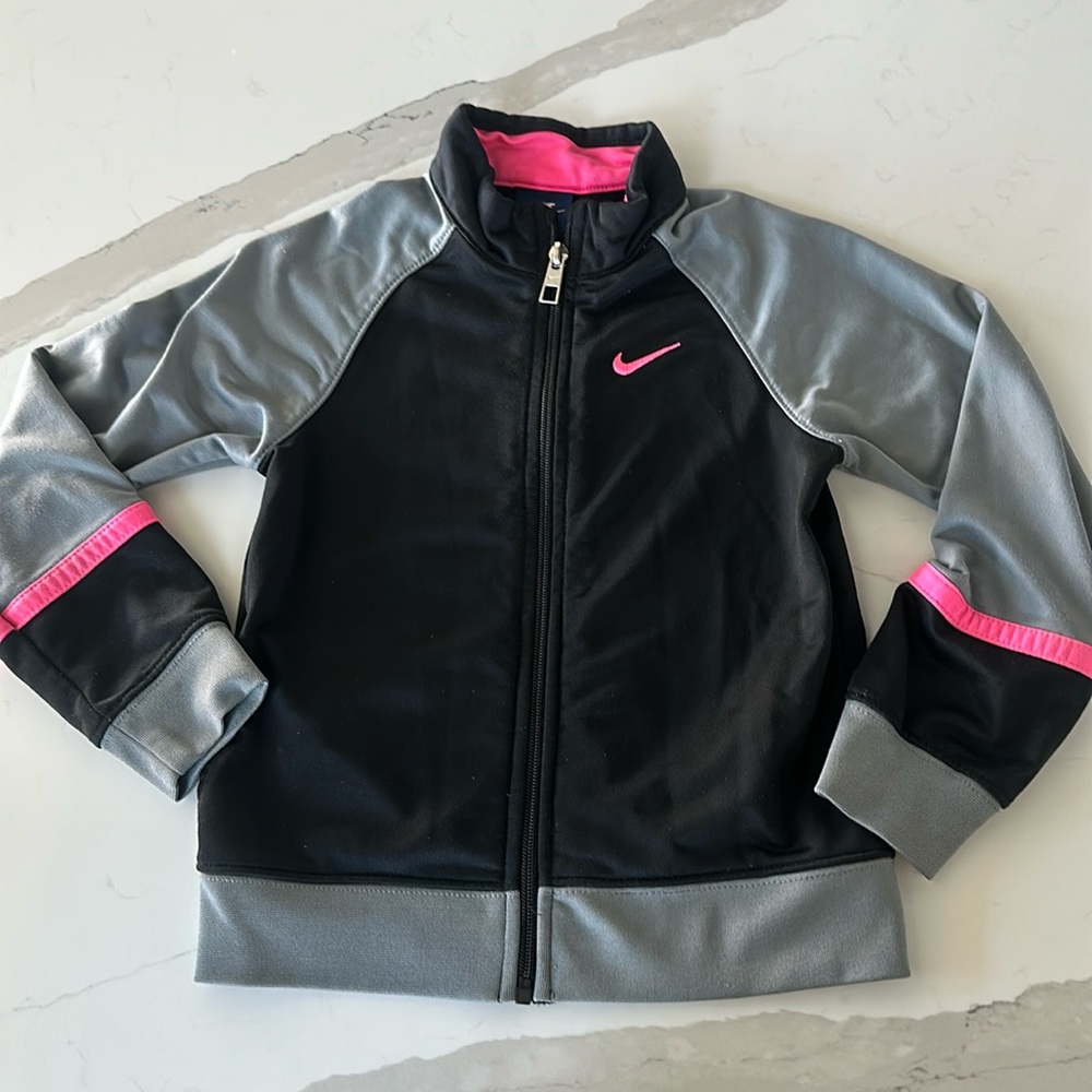 Girl’s Nike track zip up trainer jacket sz 6